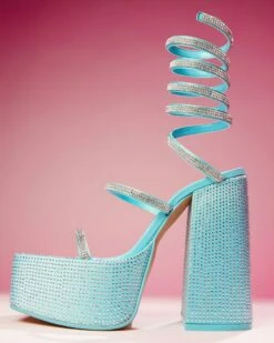 SteveMadden CAMPARI BLUE -Steve Madden | Official Store SM 2022 DIGITAL MONTHLY CONTENT 04 APRIL STILLS SHOT 0312