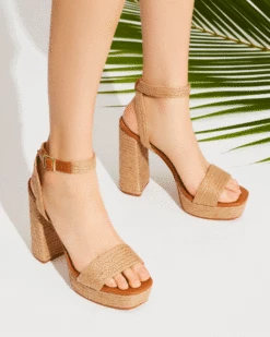 STEVEMADDEN PLAYA NATURAL -Steve Madden | Official Store SM COOL PLANET SPRING 2022 SHOT 36 0332