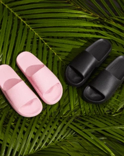 SteveMadden CLOUDD DUSTY PINK -Steve Madden | Official Store SM COOL PLANET SPRING 2022 SHOT 52 0580 6ee9d9f0 cfd2 4003 842e 2844457c5592